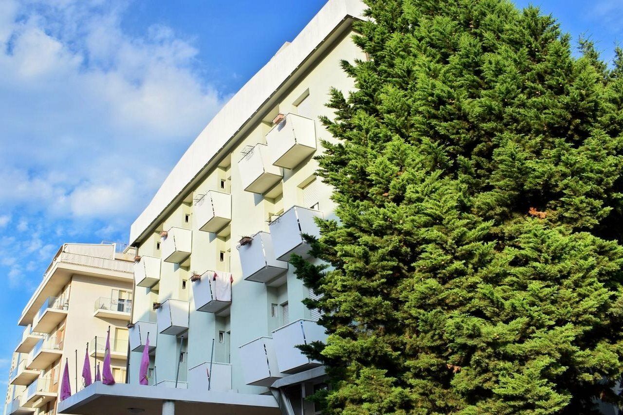 Hotel Bamby Rimini Exterior photo